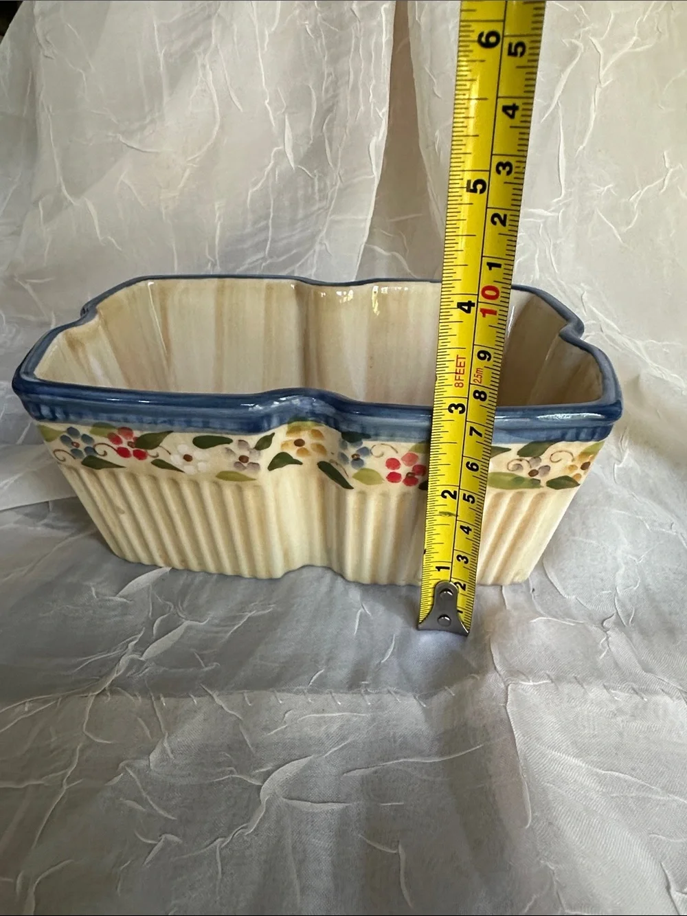 Vintage Temp-tations Presentable Ovenware with Trivet and Metal Stand
